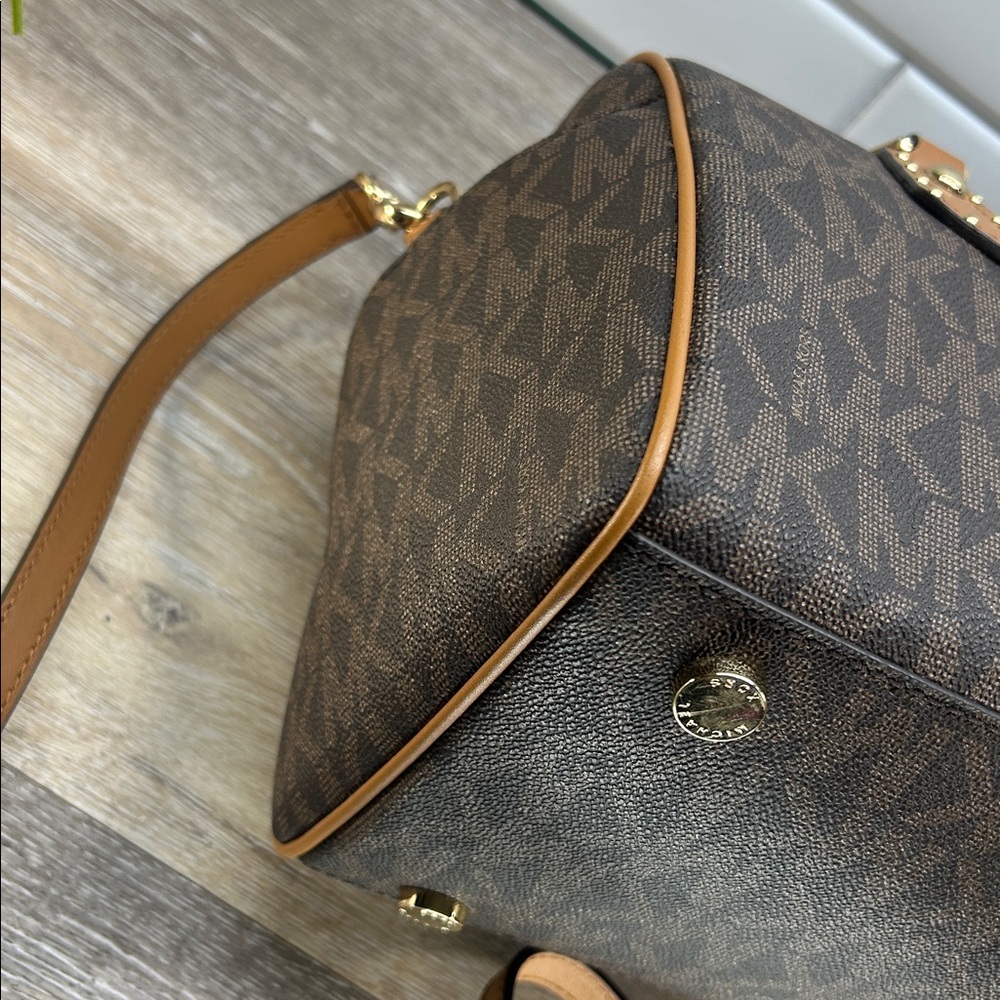 0301 Michael Kors Brown Signature Satchel 253640301 - Picture 9 of 14